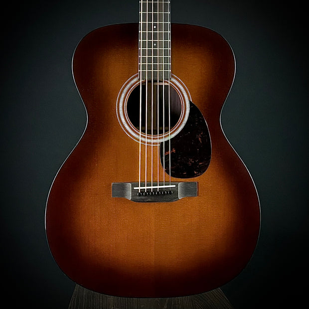 Martin OM-21 - Ambertone