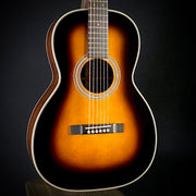 Martin Custom Shop 00 12-Fret, 28 Style Sunburst