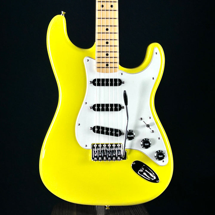 Fender Made in Japan Limited International Color Stratocaster