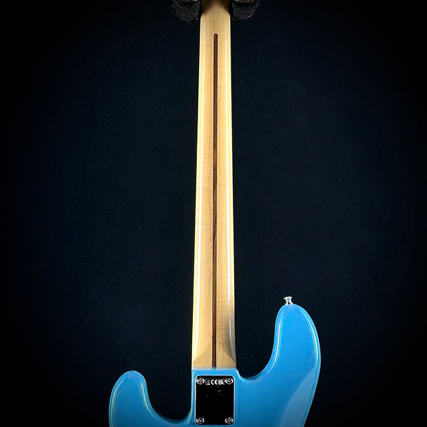 Fender Limited Made in Japan International Color Precision Bass