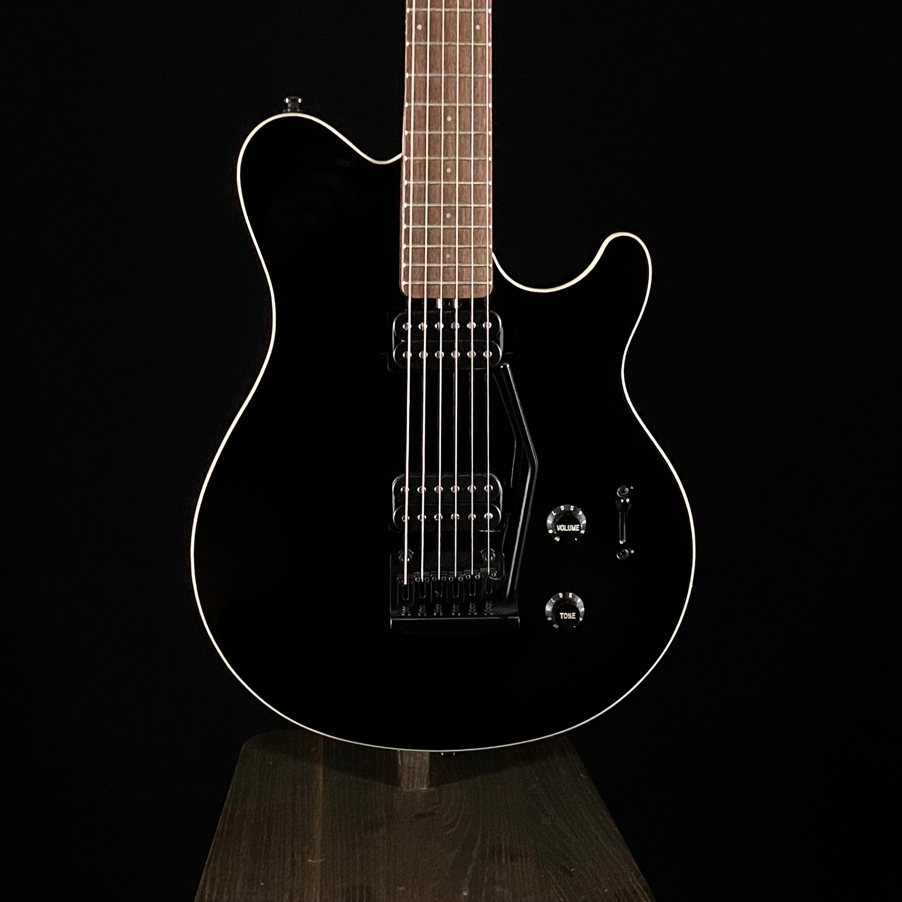 Sterling Axis Black – Music Villa MT