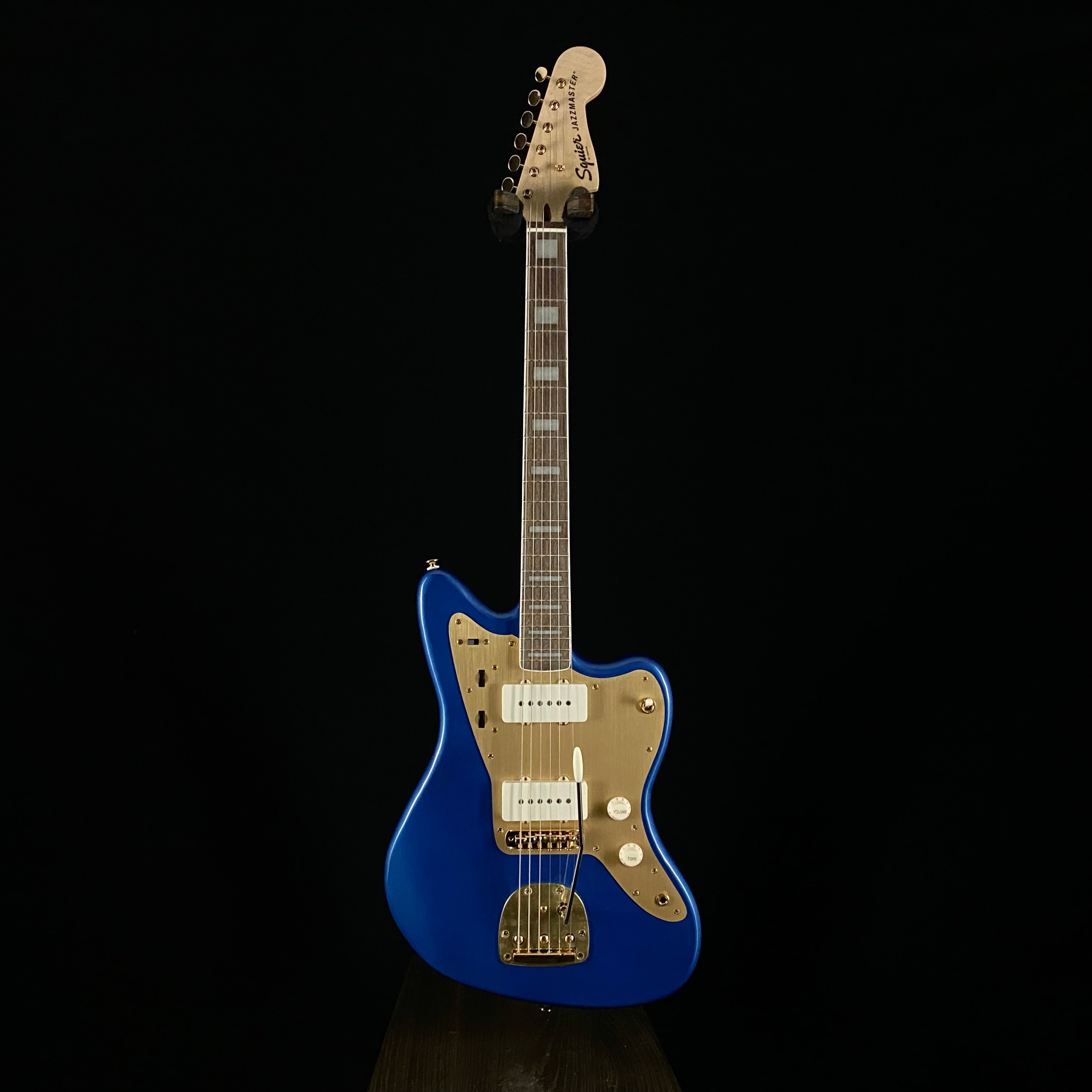 Squire 40th Anniversary Jazzmaster Gold Edition – Music Villa MT