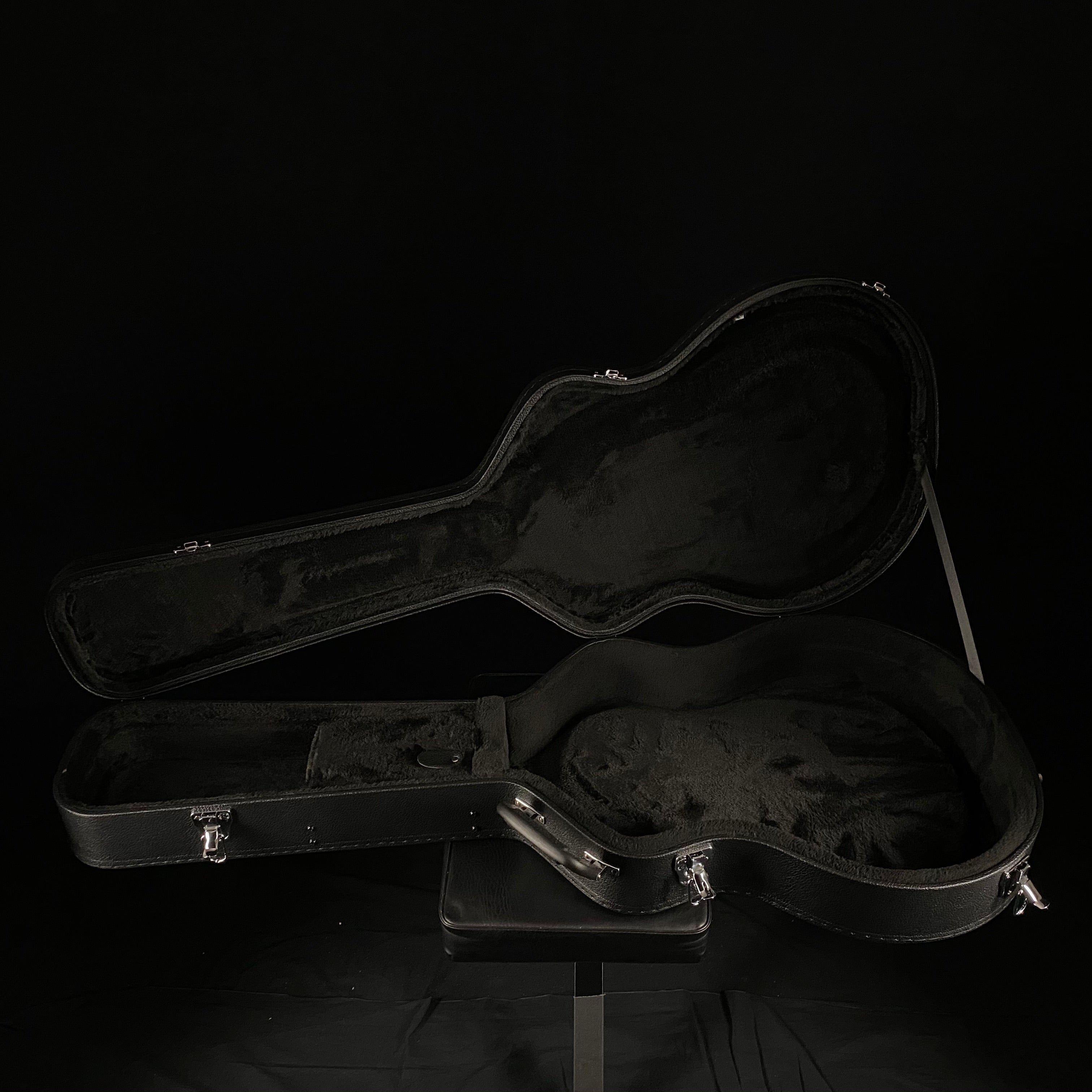 G2622T Streamliner Center Block Case – Music Villa MT