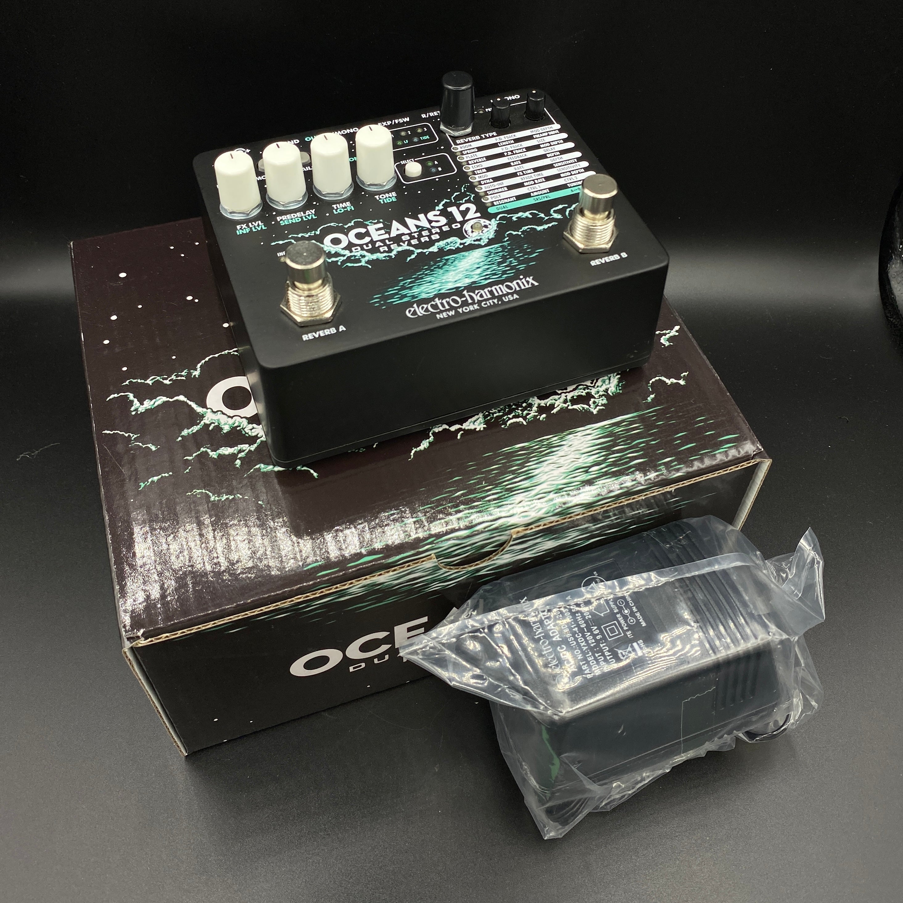 Electro-Harmonix Oceans 12 Dual Stereo Reverb – Music Villa MT