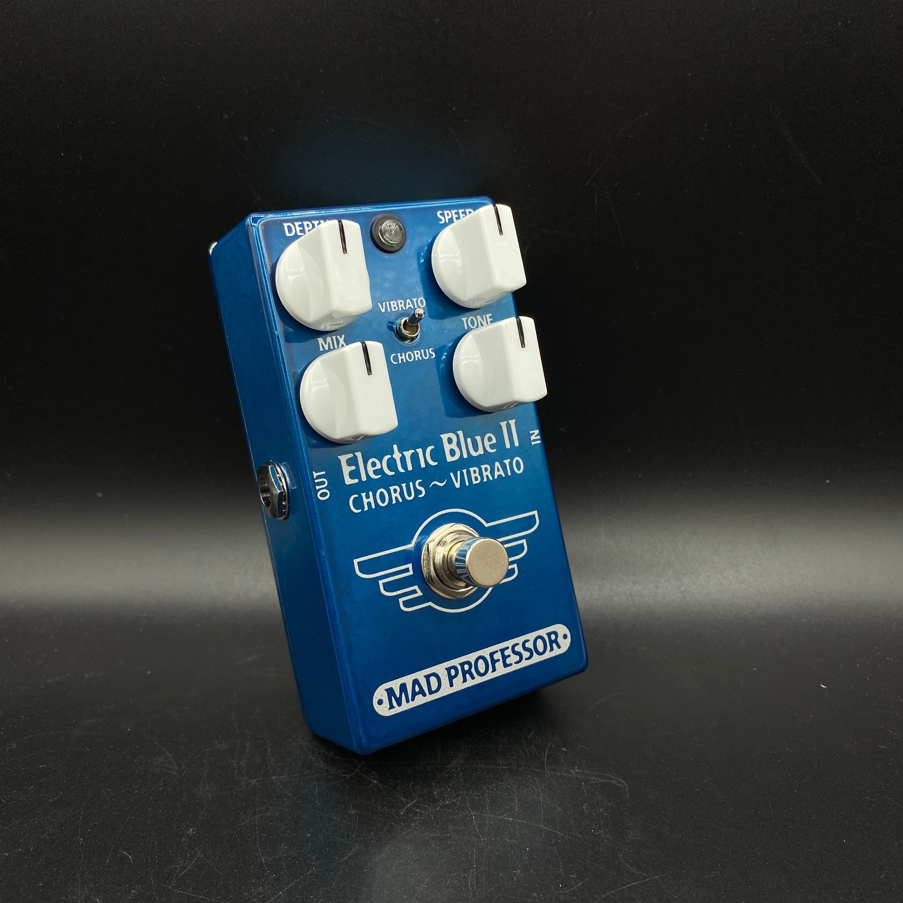ギター MAD PROFESSOR Electric Blue II Mad Professor Electric Blue II Chorus Vibrato – Music Villa MT