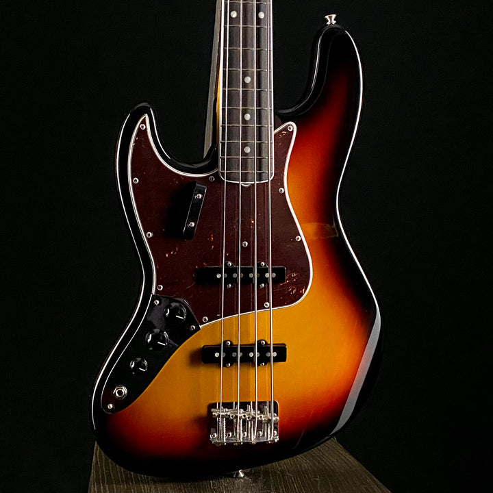 Fender American Vintage II 1966 Jazz Bass | Left-Handed
