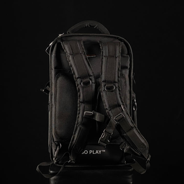 Mono Flyby Ultra Black