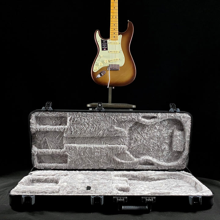 Fender American Ultra Stratocaster | Lefty (2650)