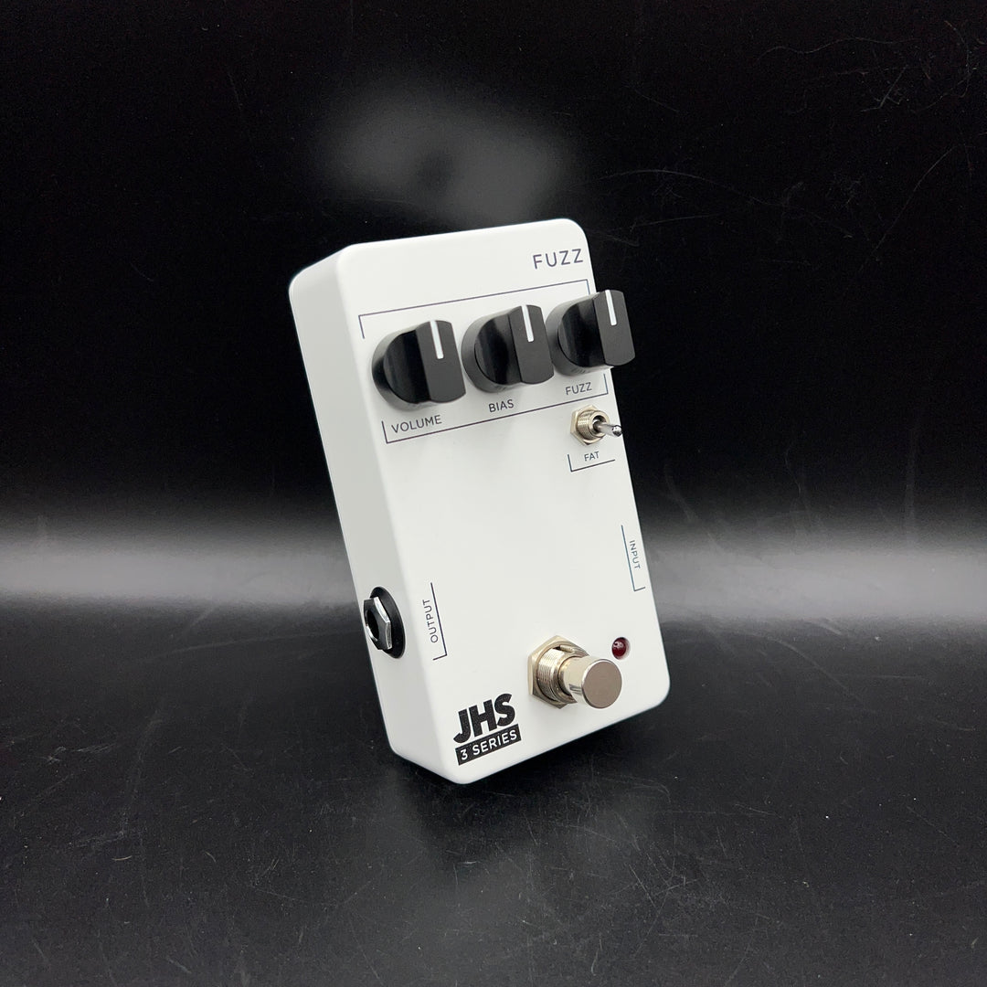 jhs pedals 3 series fuzz JHS pedals 3 Series Fuzz – Music Villa MT