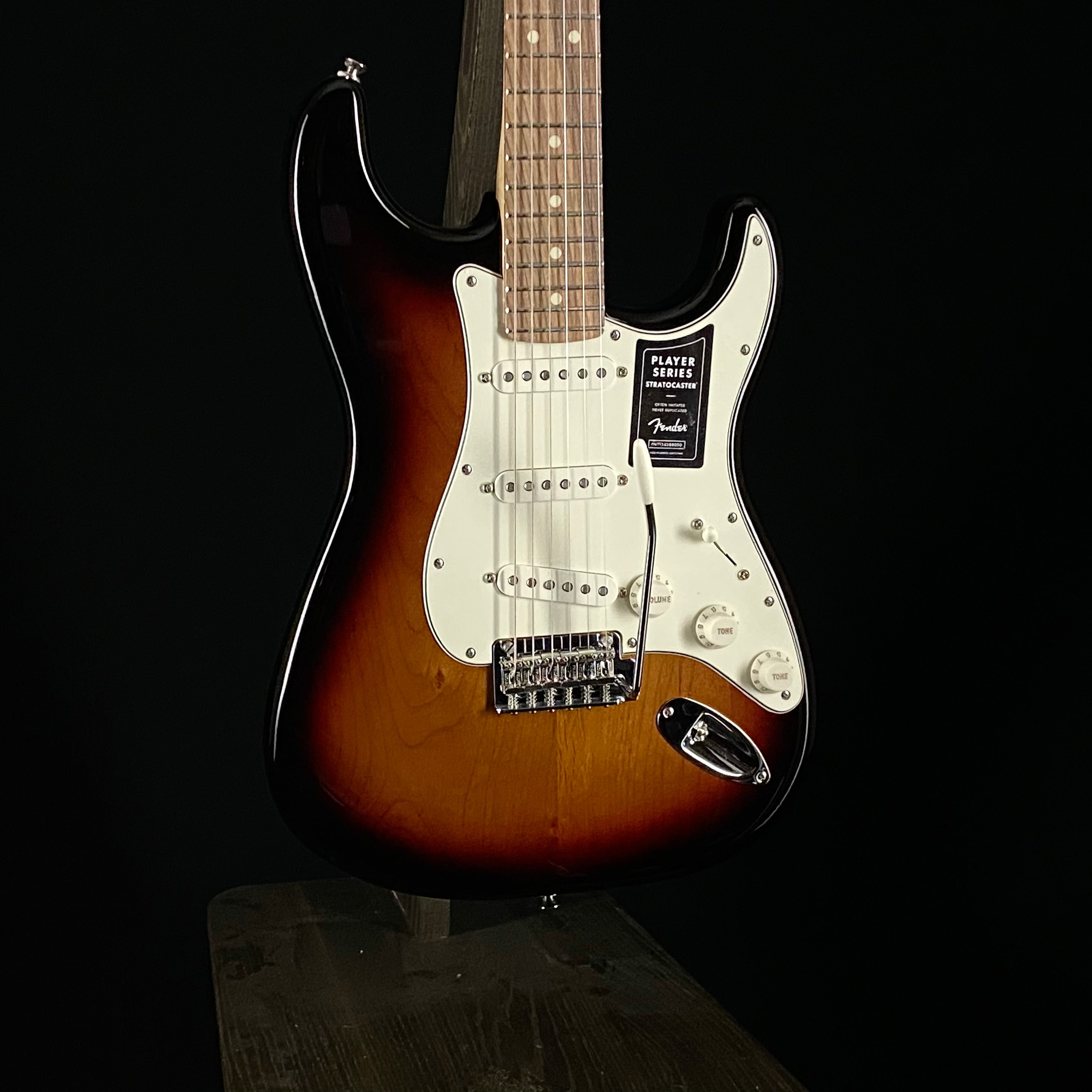Fender Player Stratocaster (8253) – Music Villa MT