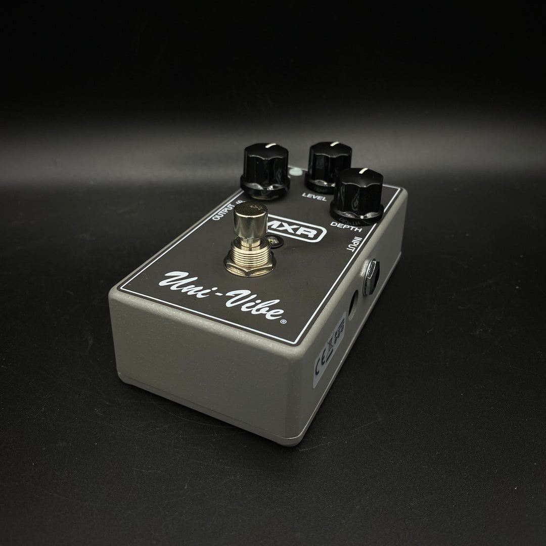 uni vibe pedal MXR M68 Uni-Vibe – Music Villa MT
