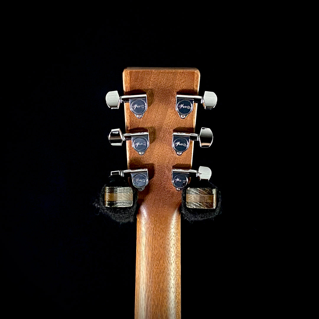 Martin OOOCJR-10E - Streetmaster