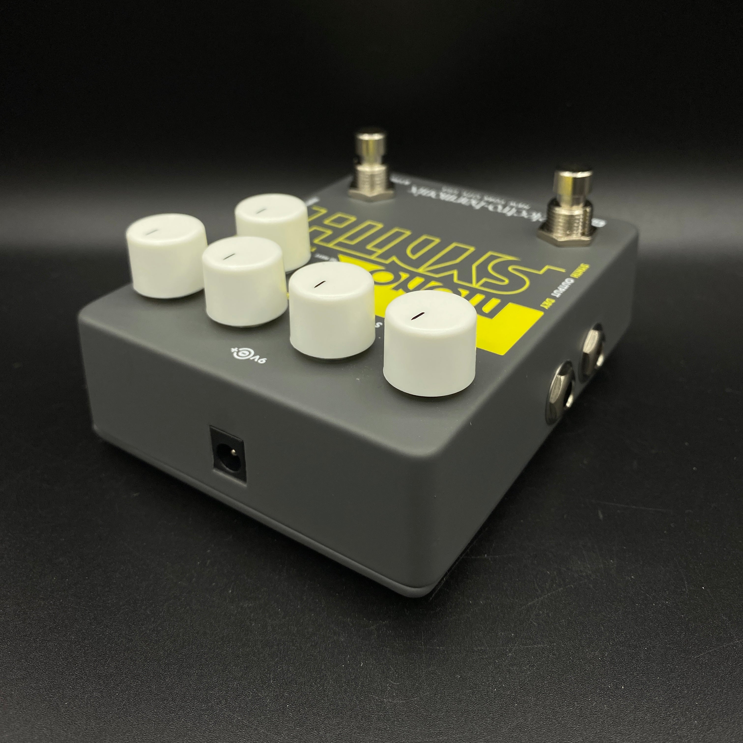 Electro-Harmonix Mono Synth – Music Villa MT