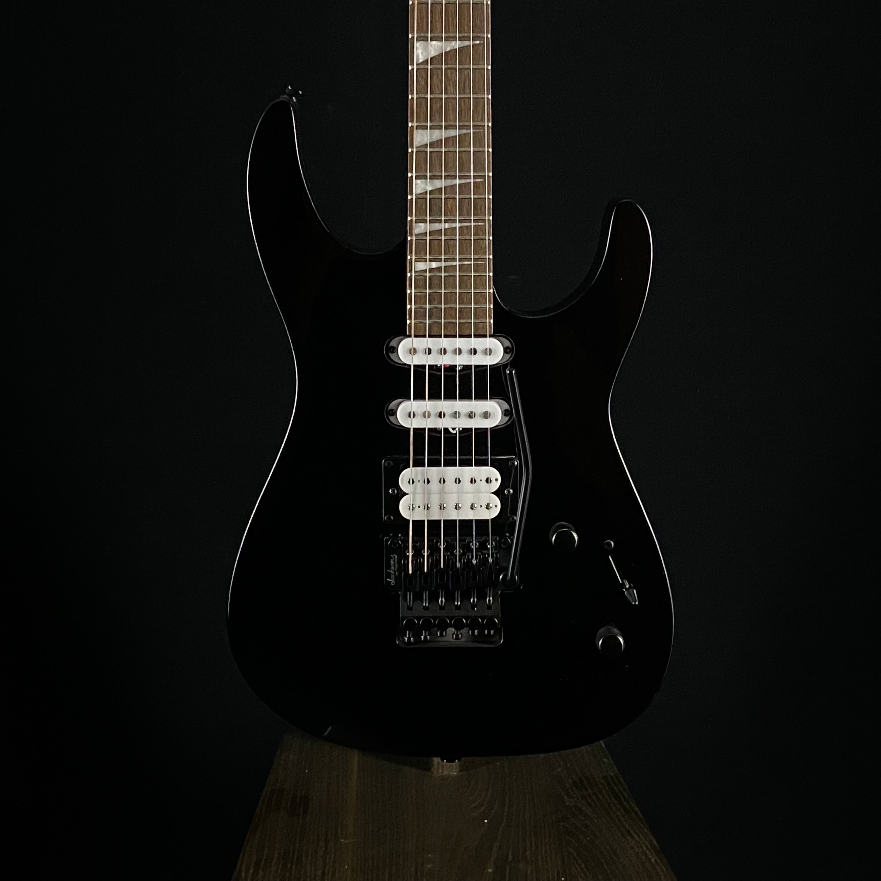 Jackson X Series Dinky DK3XR HSS (2503) – Music Villa MT