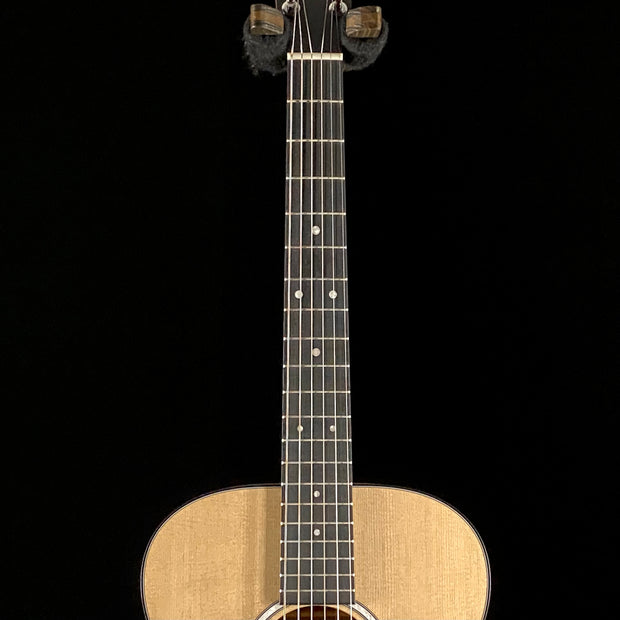 Martin 000JR-10