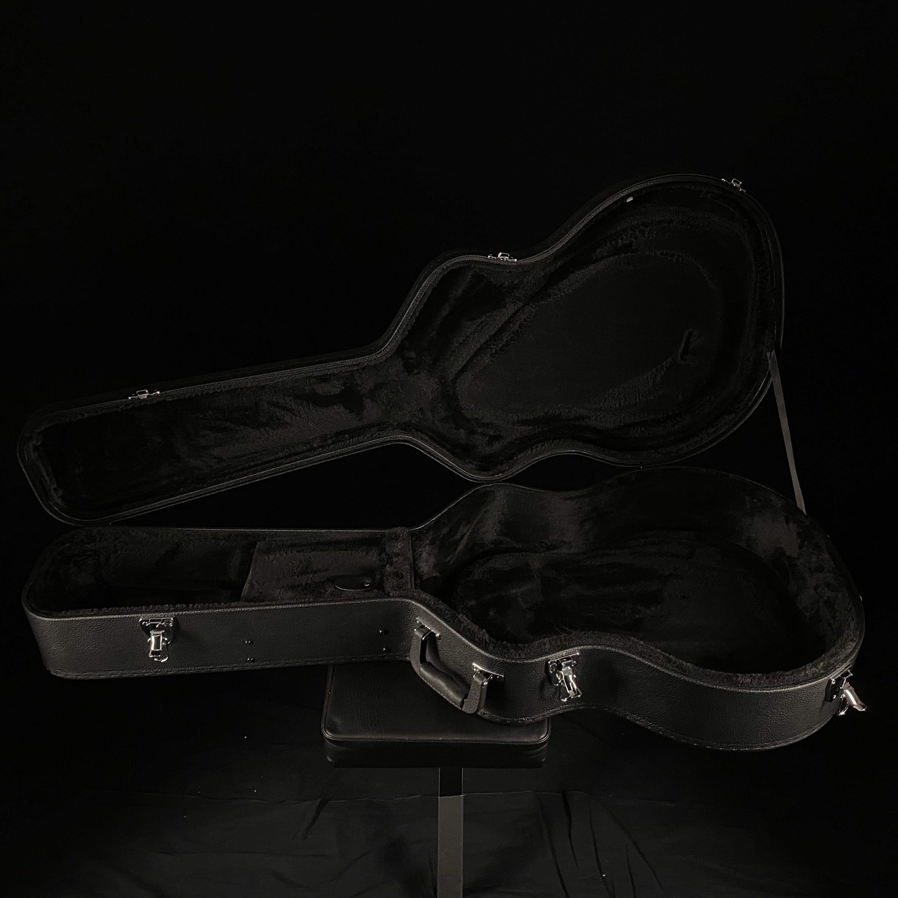 Gretsch G2420T Streamliner Hollow Body Case – Music Villa MT