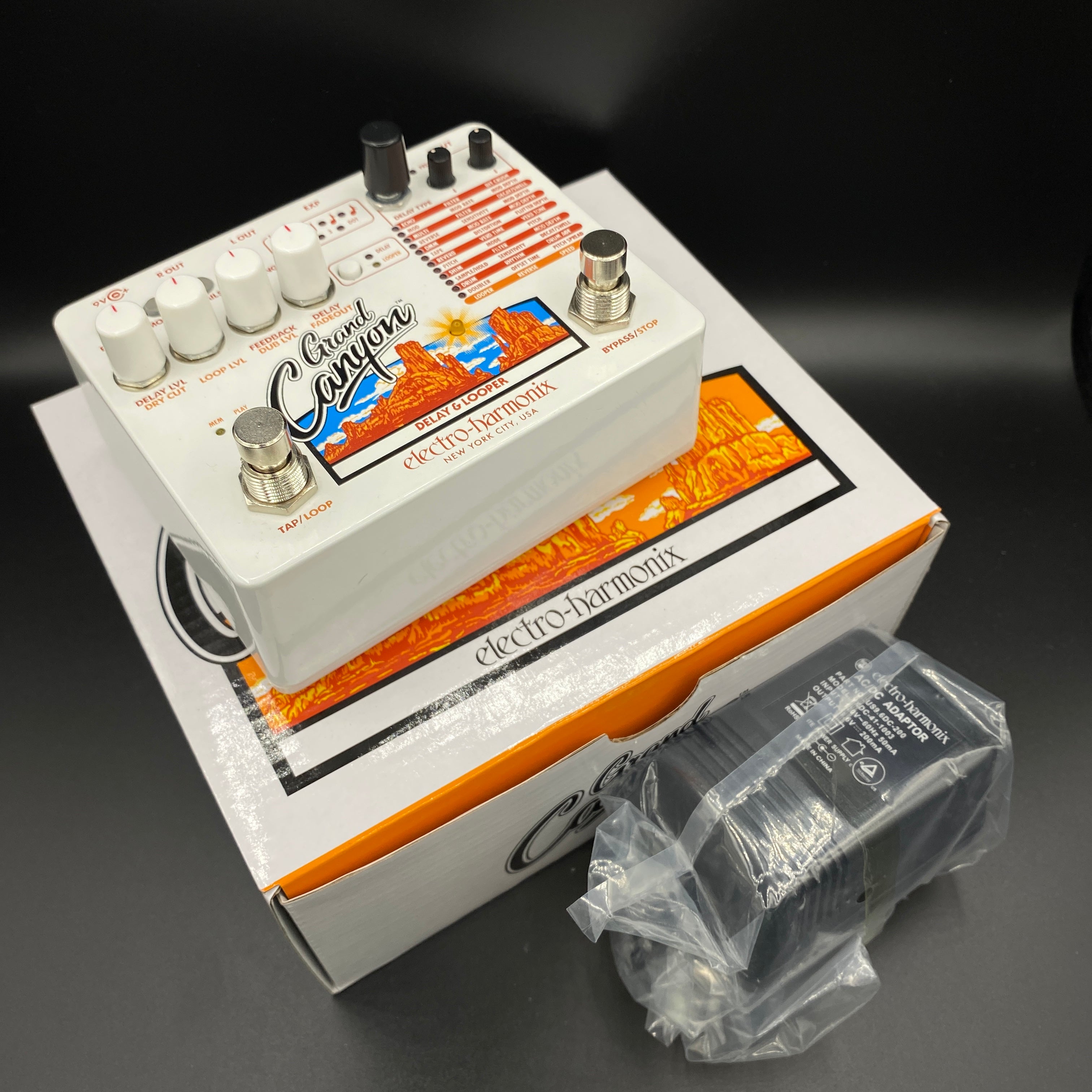 Electro-Harmonix Grand Canyon ディレイ &ルーパー Grand Canyon | Delay & Looper - Electro-Harmonix