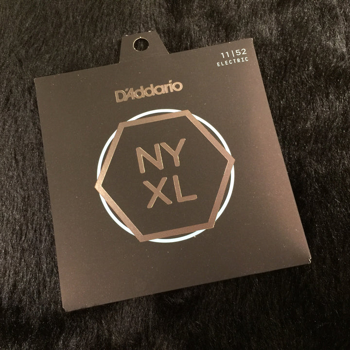 D'Addario NYXL Medium Top Heavy Bottom 11-52