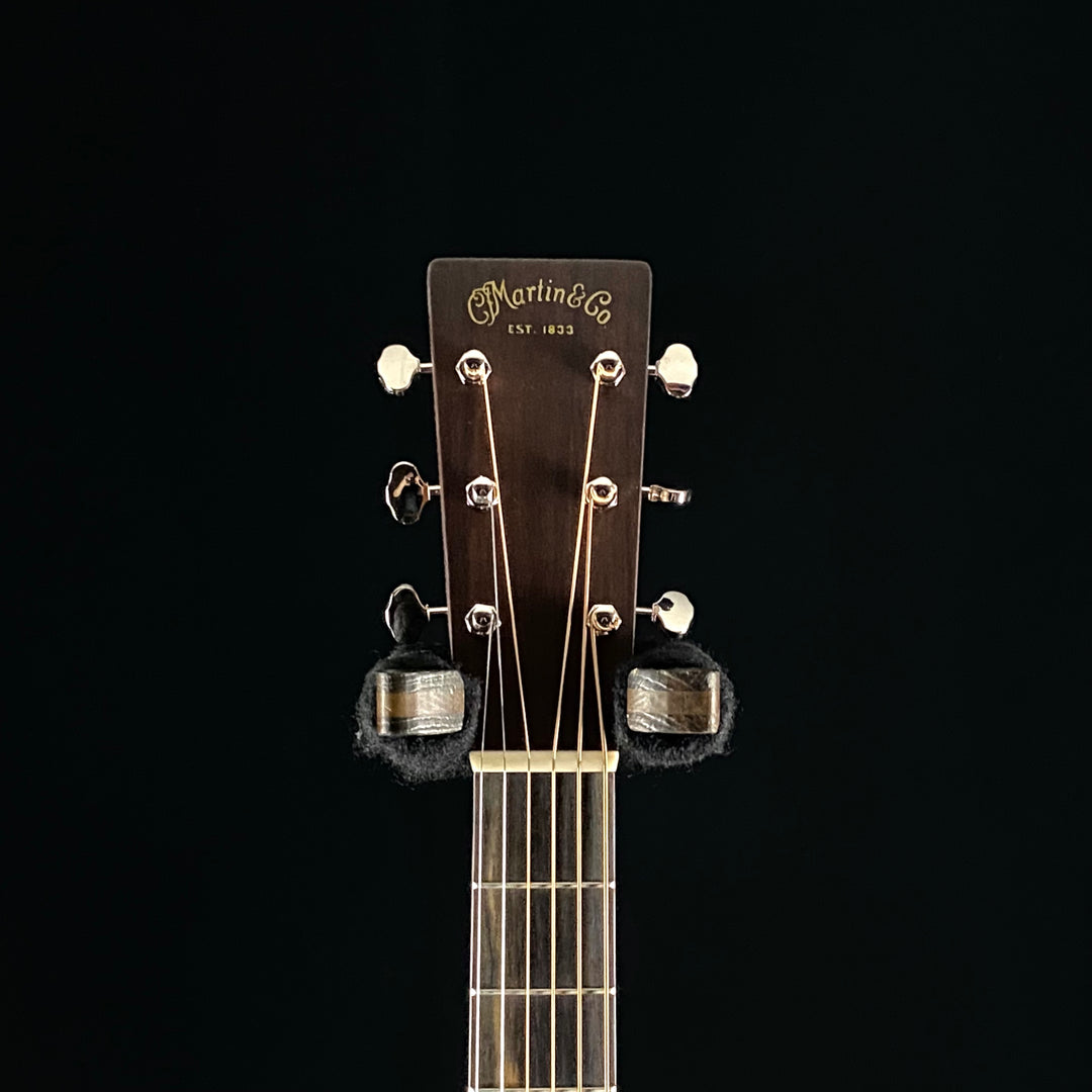 Martin D-28 Lefty