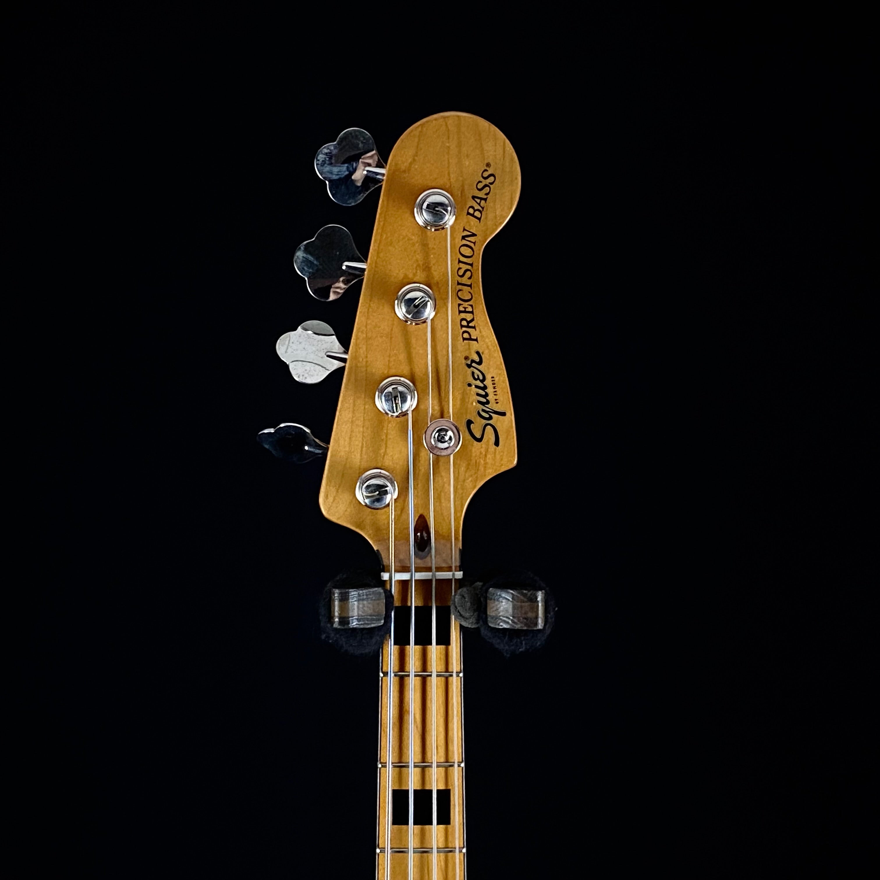Squier Classic Vibe 70s Precision Bass Walnut – Music Villa MT
