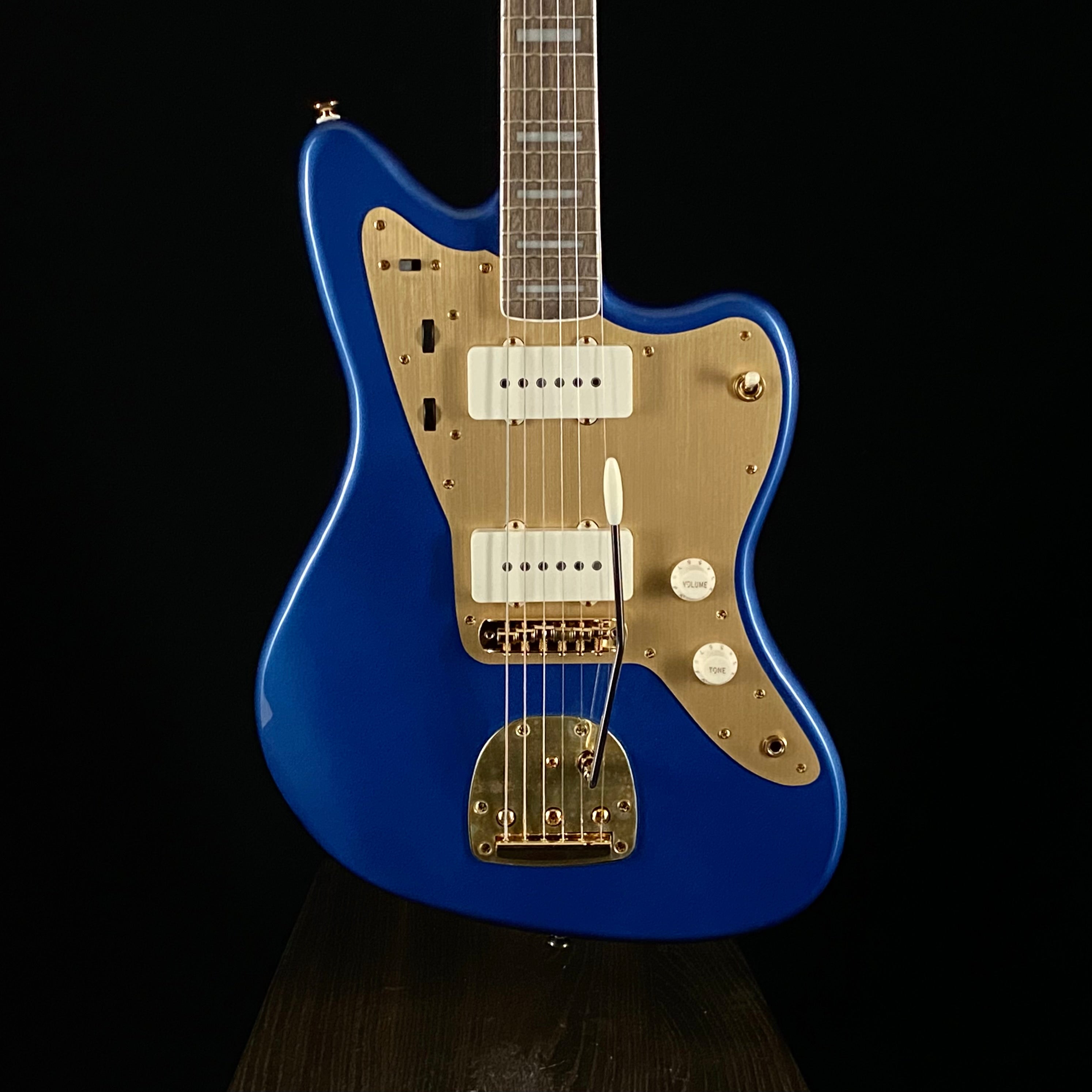 ギター Squier by Fender JAZZMASTAR Amazon | Squier by Fender 40th Anniversary Jazzmaster Gold