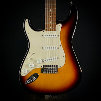 Fender Standard Stratocaster Lefty (USED)