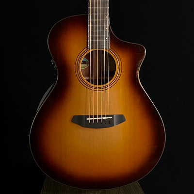 Breedlove Solo Pro Series Concert Edgeburst CE