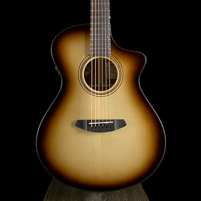 Breedlove Artista Pro Series Concert Burnt Amber CE