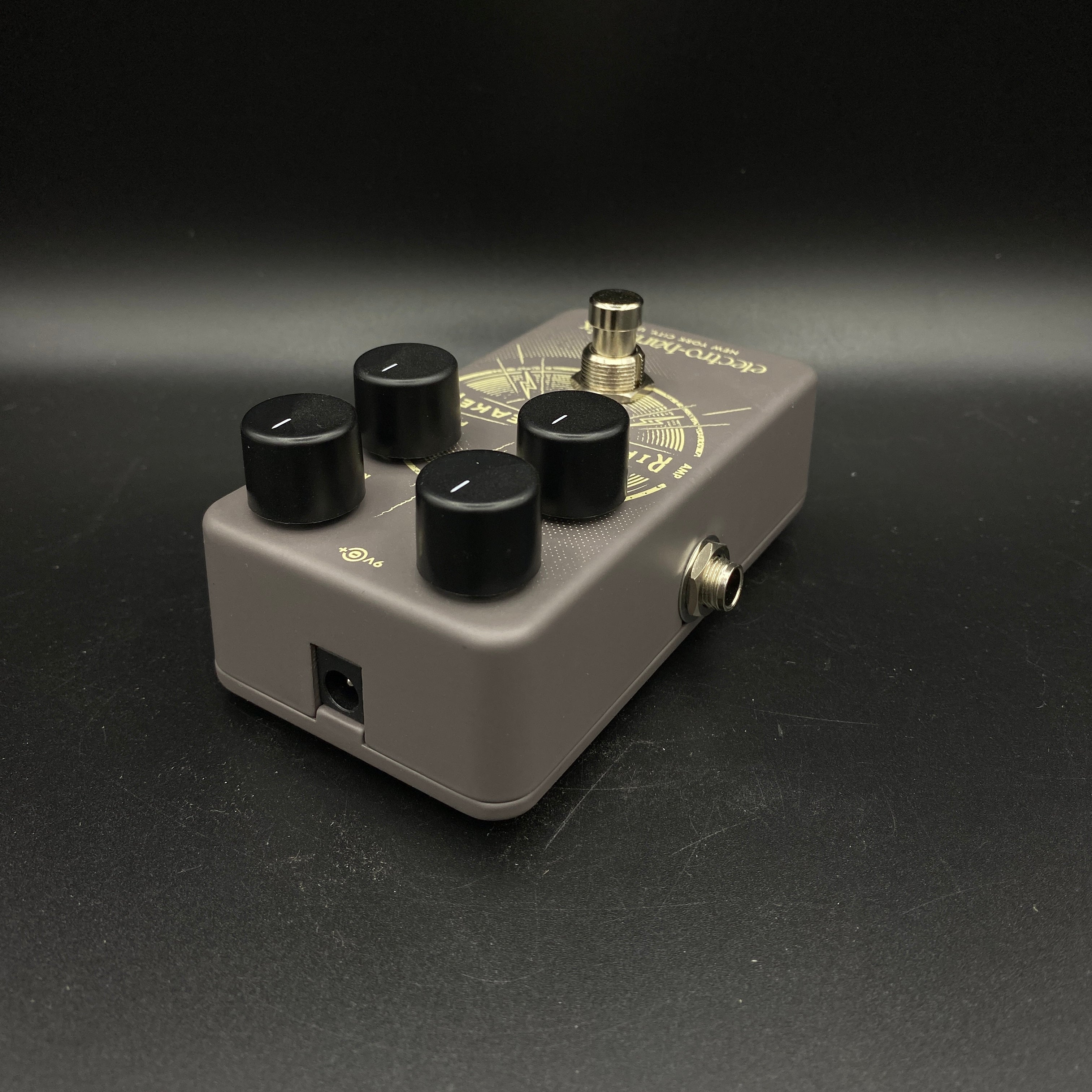 Electro Harmonix Ripped Speaker Fuzz – Music Villa MT