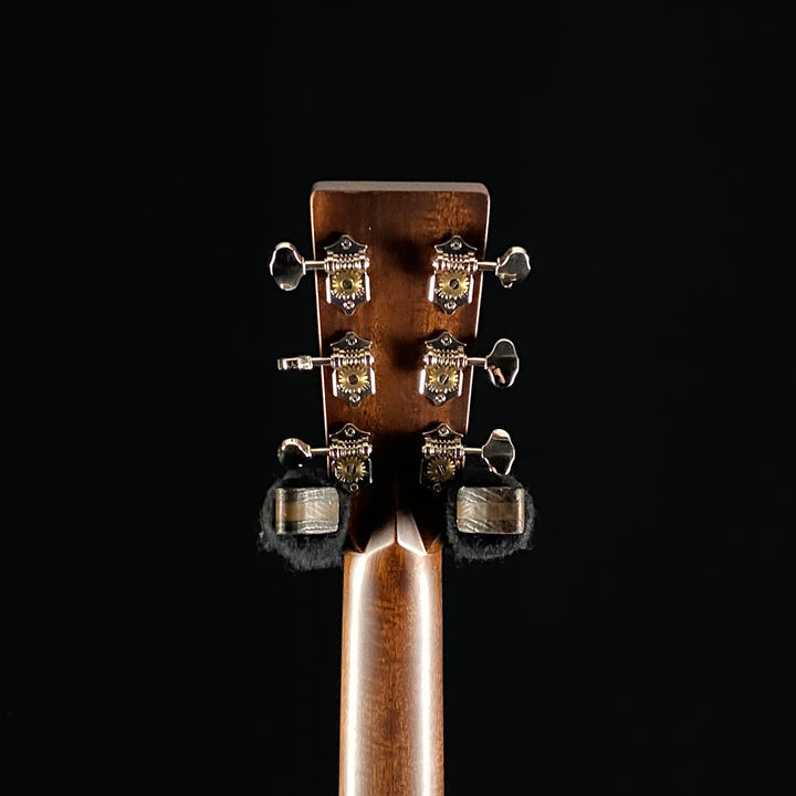Martin D-28 Lefty