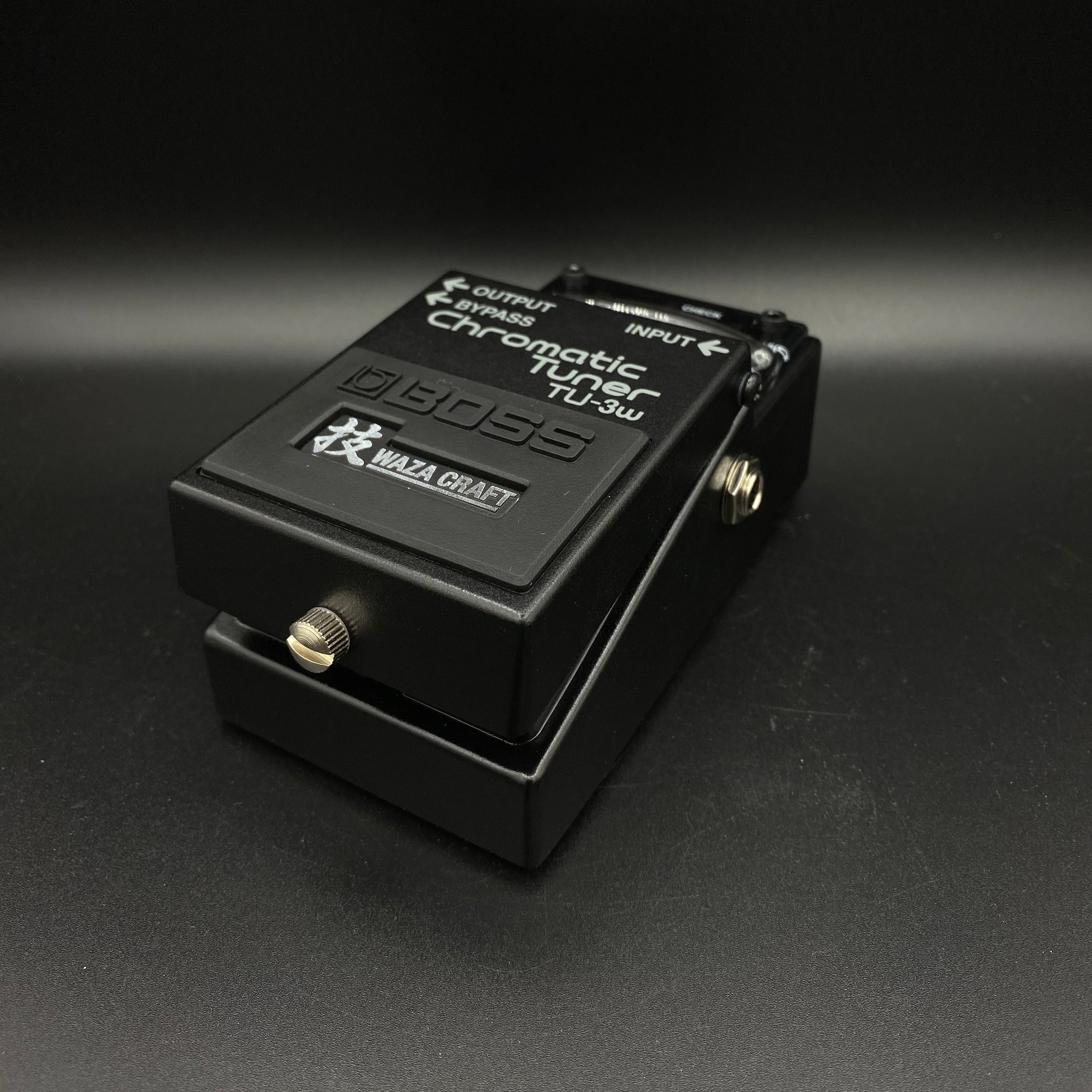 ギター BOSS Chromatic Tuner TU-3W Waza Craft tu-3w_top_main.jpg
