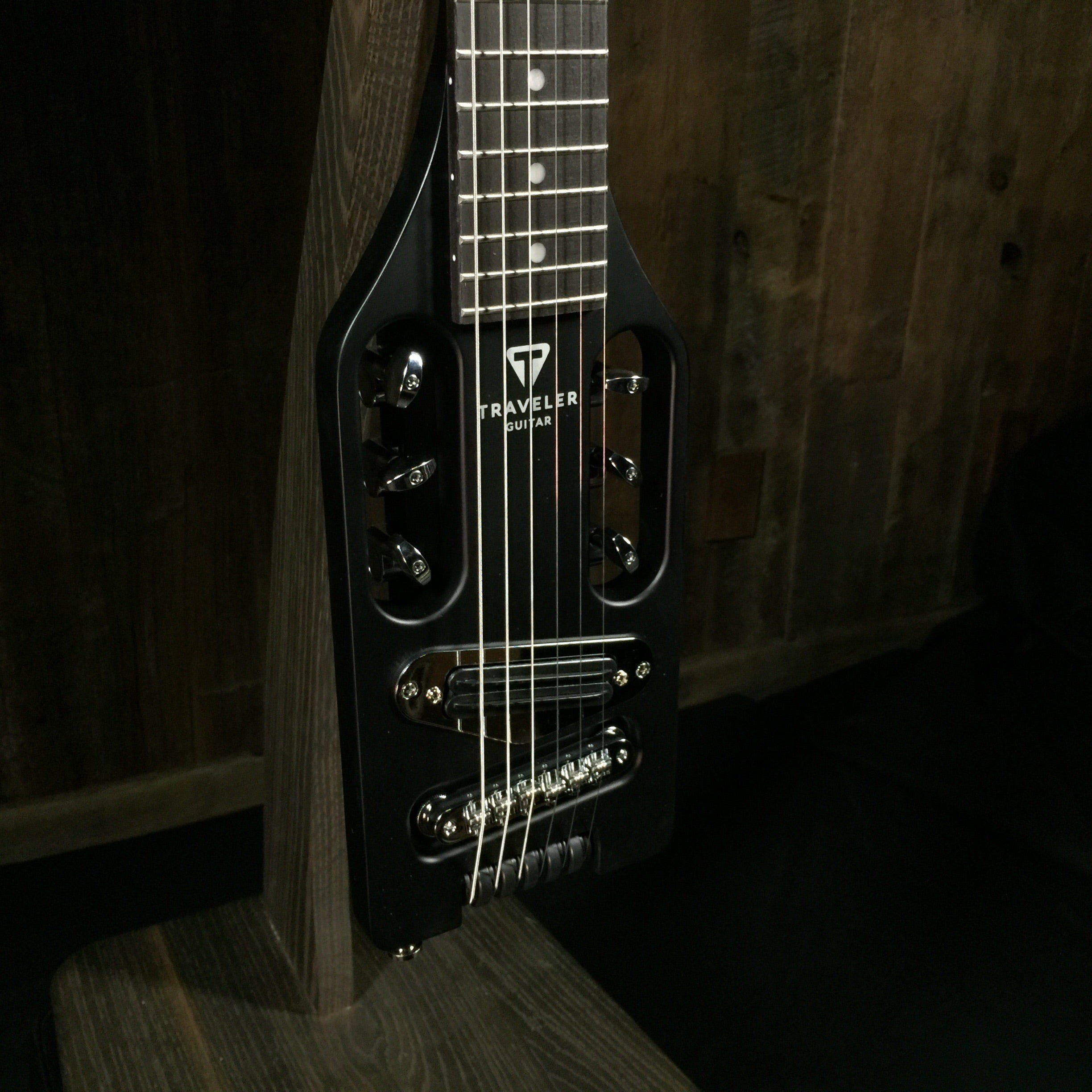 Traveler Guitar Ultra-Light Electric Matte Black – Music Villa MT