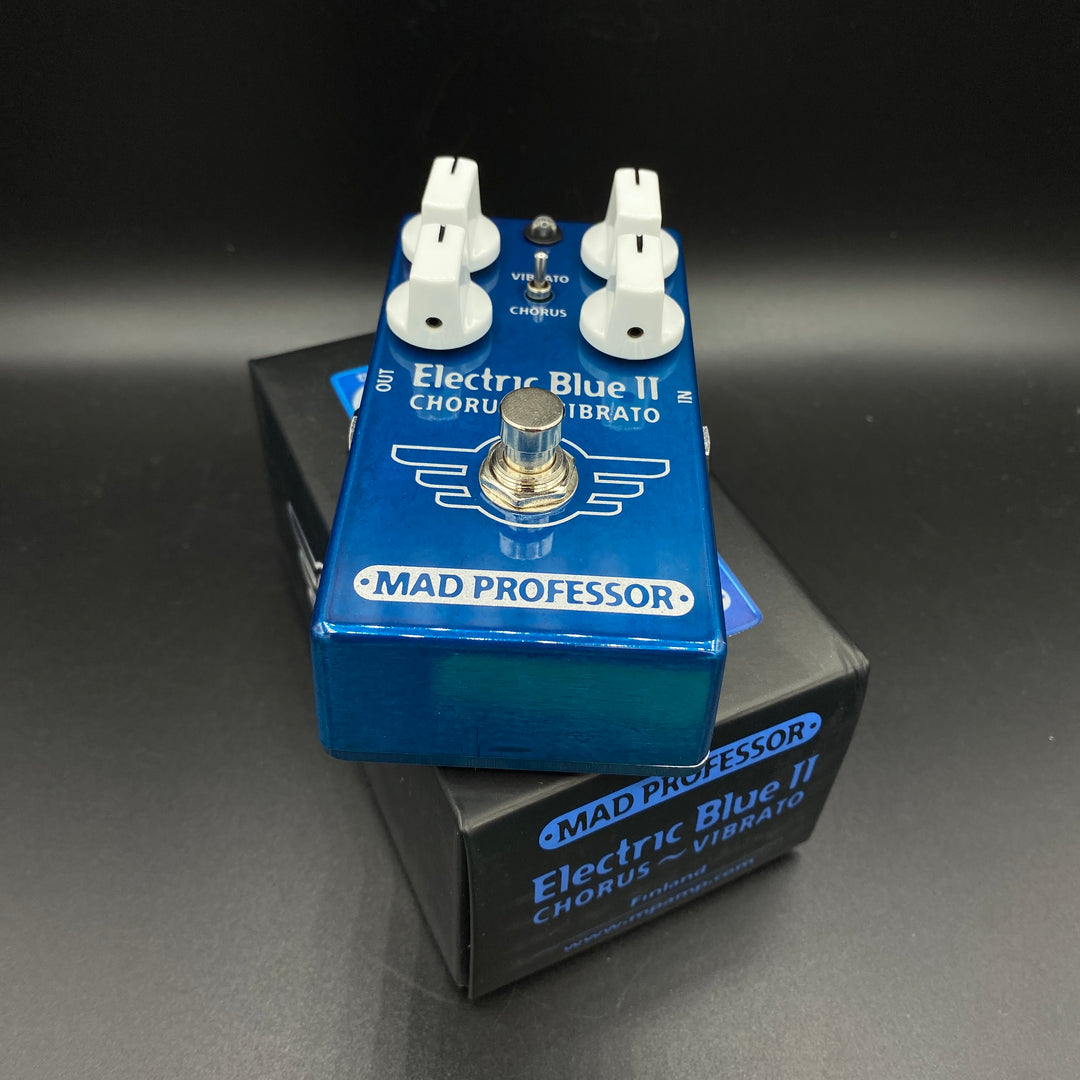 Mad Professor ELECTRIC BLUE II - CHORUS VIBRATO FACTORY PEDALS (コーラス/ビブラート)  :91-2211-mad-ebii-fac:GUITAR MUSEUM - 通販 - Yahoo!ショッピング |  chizai.information.jp