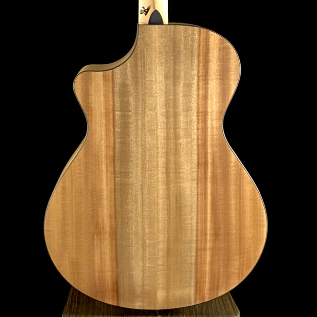Breedlove Oregon Concerto CE
